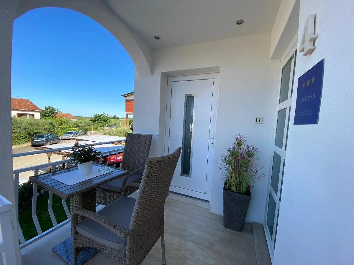 Apartments Roberta Novigrad