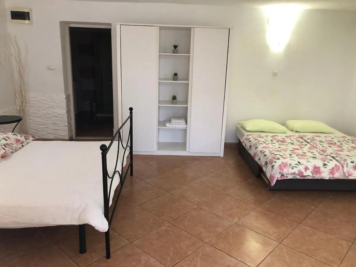 Apartments Roberta Novigrad  0*, Novigrad (Istria) Croatia