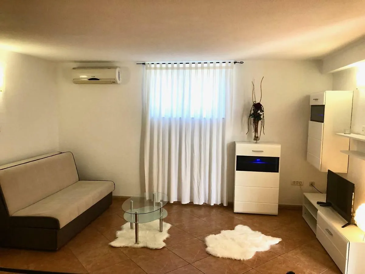 Apartments Roberta Novigrad  Croatia